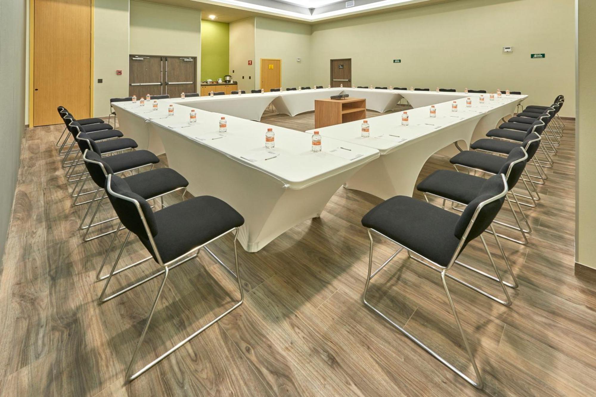 City Express Plus By Marriott Tampico Exterior foto